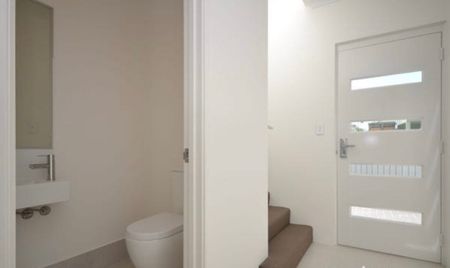 Kensington - Photo 3