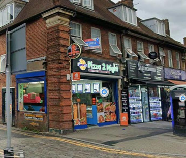 1 bedroom in a house share to rent - Photo 4