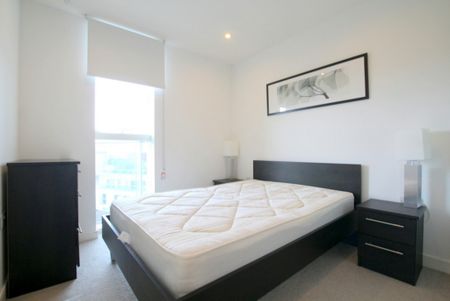 1 Bedroom Apartment, 1 Saffron Central Square - Photo 2