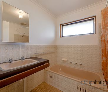 Bright, Fresh & Move-In Ready! - Photo 5