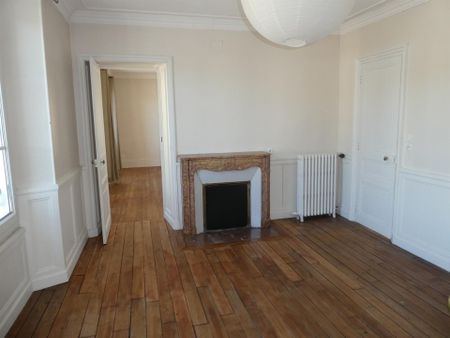 Location Appartement 4 pièces 82m² FONTAINEBLEAU 77300 - Photo 2