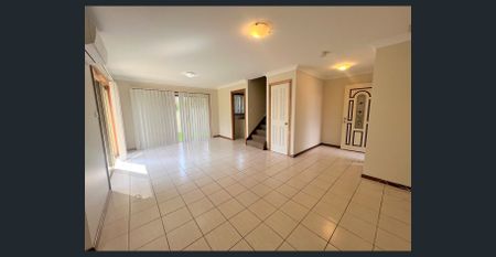 Quality Townhouse - Photo 3