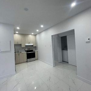 1 CH - 1 SDB - Montréal - $1,700 /mo - Photo 2