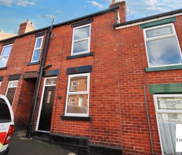 3 Bedroom House - Terraced To Let - Photo 5