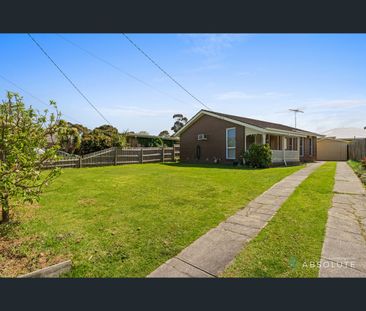 7 Ikara St, Mornington, Vic 3931 - Photo 4
