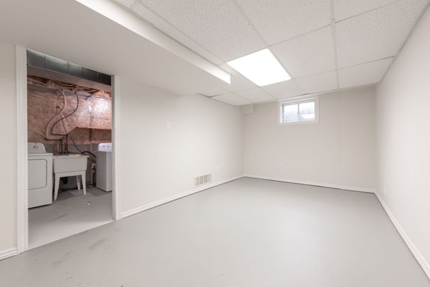 For Lease - 57 Lee Crescent, Barrie, Ontario - Photo 1