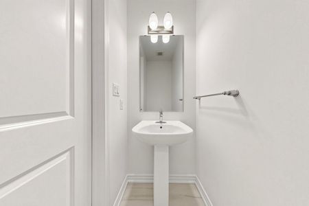 For Lease - 106 Yorkshire Street, Barrie, Ontario - Photo 4