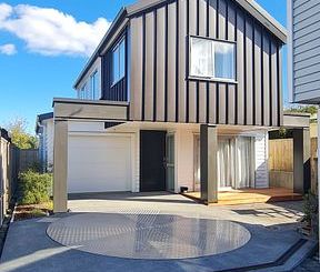 Beautifully Designed Home in a Quiet, Convenient L - Photo 5
