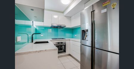 Resort style Spacious 3 Bedrooms + Large Office/Study - Photo 3