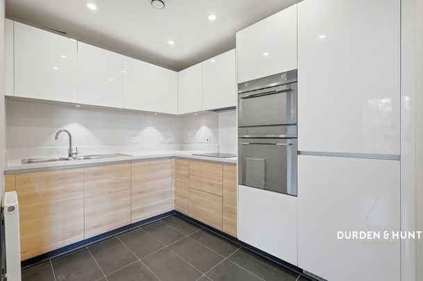 St. Clements Avenue, Blackthorn House, RM3 - Photo 1