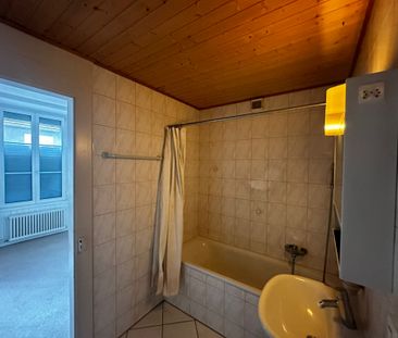 Au cœur de la vieille ville de Porrentruy – Spacieux appartement de... - Photo 4