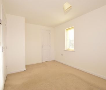 2 bedroom semi-detached house to rent - Photo 4