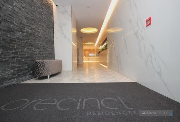 EXECUTIVE PARKSIDE RESIDENCE - FURNISHED 1BRM - Photo 1