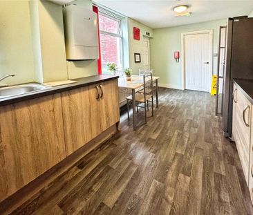1 bedroom in a house share to rent - Photo 6