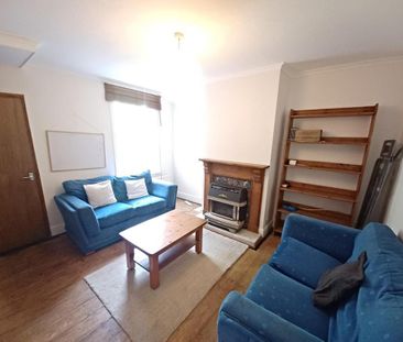 4 bedroom house to rent - Photo 1