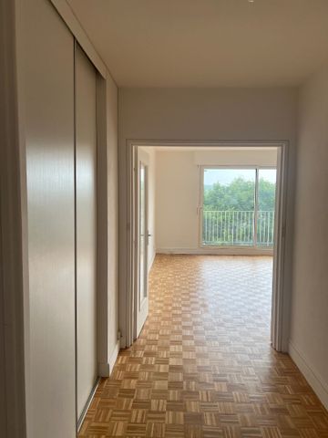 VERSAILLES MONTREUIL - Photo 2