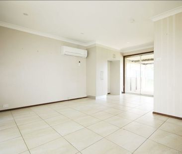 Home For Rent - Photo 4