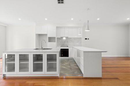 40 Ashe Crescent, Bellfield VIC 3081 - Photo 4