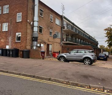 3 bedroom detached house to rent - Photo 3