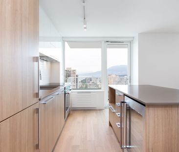 1108 Pendrell Street, Vancouver - Photo 2