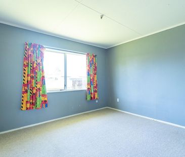 115 Sherwill Street West - Photo 3