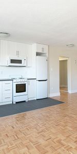 For Lease - 95 Lawton Boulevard Unit# B2, Toronto, Ontario - Photo 4