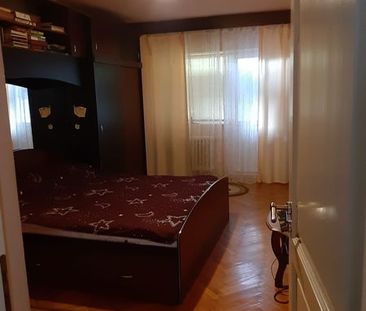 Inchiriez apartament doua camere etaj 1 zona MB-uri. - Fotografie 4