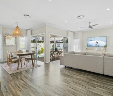 Stylish Four Bedroom Coastal Home With Pool - Photo 1