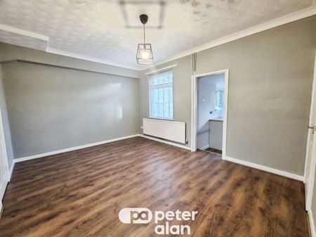 Balmoral Road, NEWPORT - Photo 3