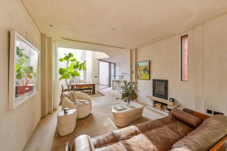 4 bedroom detached house to rent - Photo 2