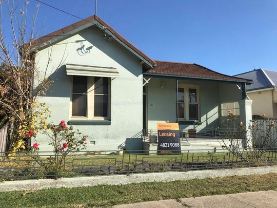 Neat & Tidy 2-3 Bedroom Home - Photo 1
