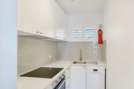 Unit 11/4-8 Kareela Road, Cremorne Point. - Photo 5