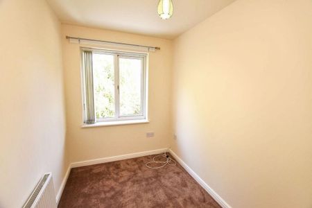 3 bedroom semi-detached house to rent - Photo 4