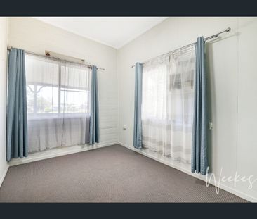 CONVENIENT NORVILLE LIVING! - Photo 5