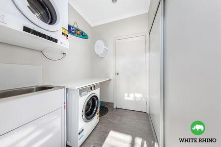 4 Wilkins Way, Googong NSW 2620 - House For Rent | Domain - Photo 4