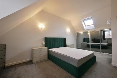 3 bedroom semi-detached house to rent - Photo 4