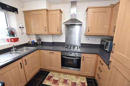 2 bedroom flat to rent - Photo 4