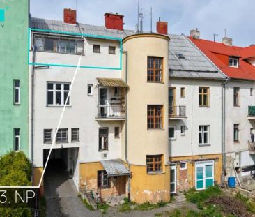 Pronájem prostorného bytu 3+1 se dvěma lodžiemi a neprůchozími poko... - Photo 3