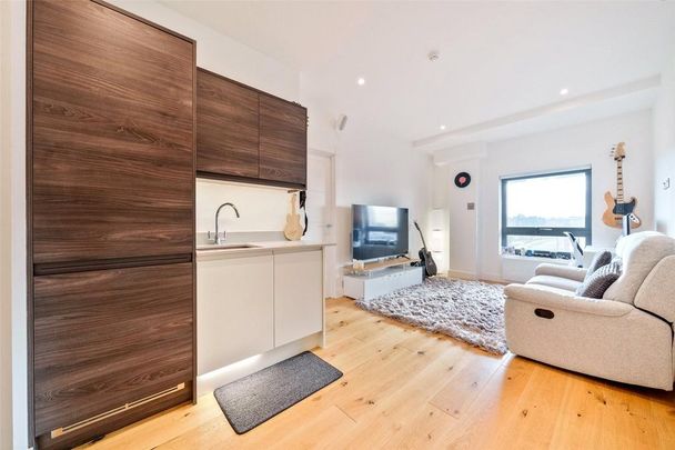 1 bedroom apartment to rent - Photo 1