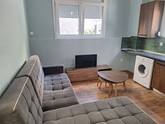 Studio/Γκαρσονιέρα για ενοικίαση Τρωάδα (Νεάπολη) - Photo 1