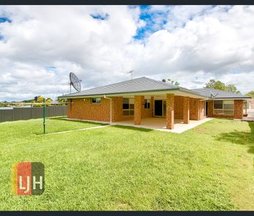 8 Blake Close, McDowall, Qld 4053 - Photo 1