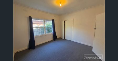 VERY CLOSE TO MONASH MEDI CENTRE & CLAYTON SHOPS - Photo 5