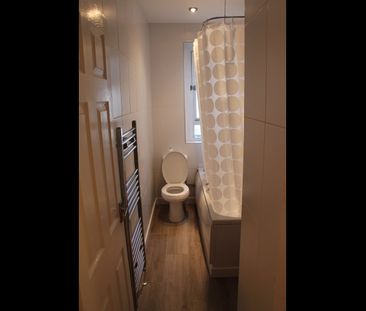 3 Bed Flat, Dumbarton Road, G14 - Photo 3