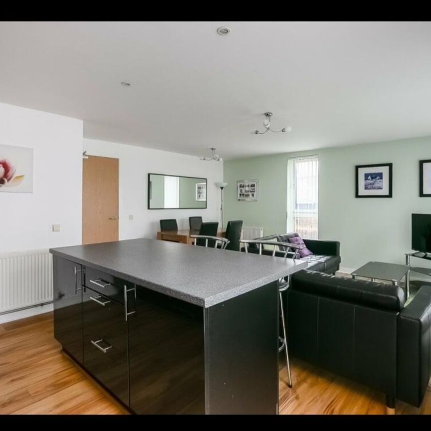 2 Bed Flat, Haughview Terrace, G5 - Photo 1