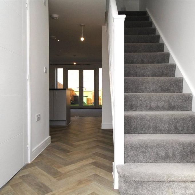 3 bedroom terraced house to rent - Photo 1