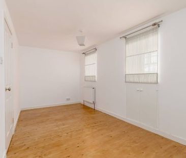 Newhaven Main Street, Newhaven, Edinburgh - Photo 6