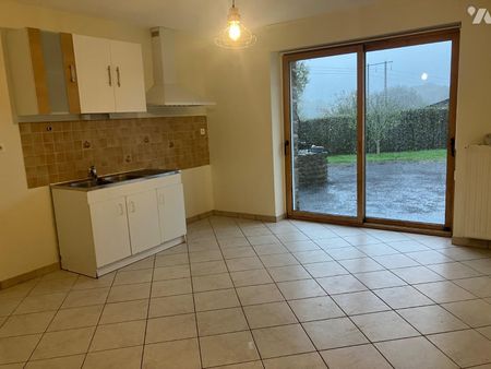 A LOUER Maison d'habitation comprenant : - au rez-de-chaussée : séjour avec cheminée condamné... - Photo 2