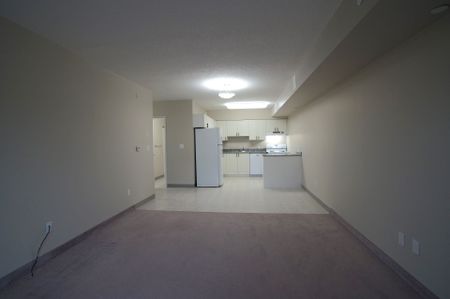 For Lease - 239 Auburn Drive Unit# 411, Waterloo, Ontario - Photo 2