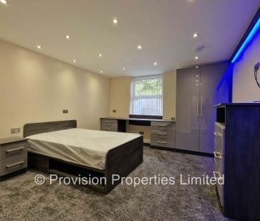 4 Bedroom Flats in Woodhouse - Photo 3