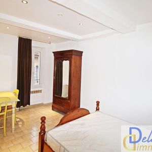 Location Appartement 2 pièces 44m² LA SEYNE SUR MER 83500 - Photo 2